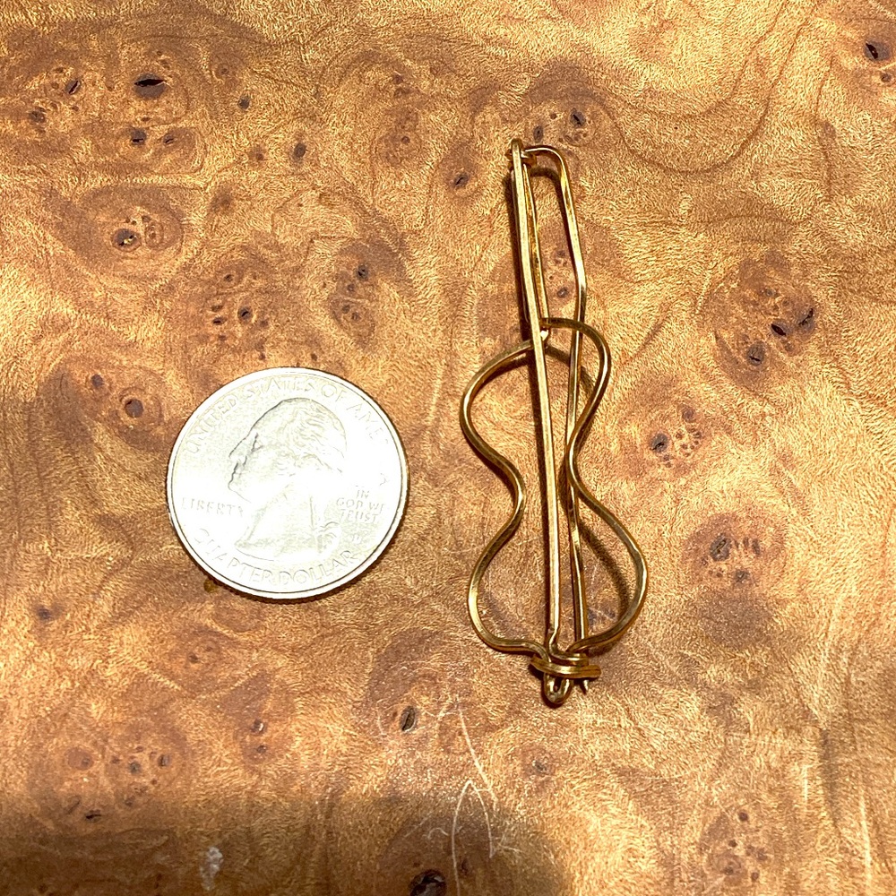 Vintage Gold Obo Cello Pin Brooch
